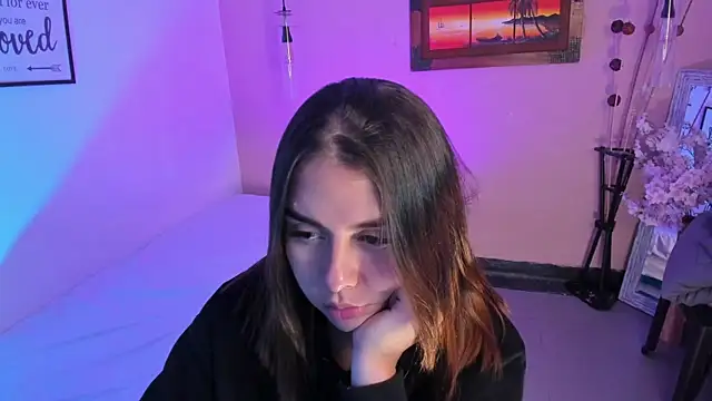 ArianaBaker online show from September 30, 1:28 pm