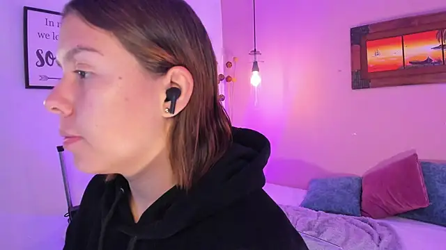 ArianaBaker online show from March 10, 12:28 pm