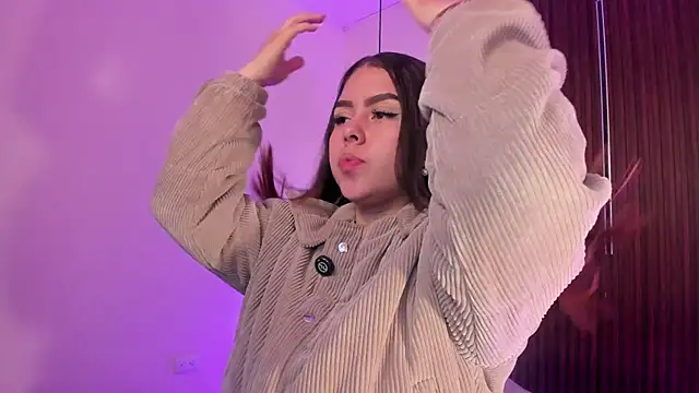 ArianaBaker online show from May 30, 3:28 pm