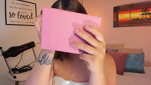 ArianaBaker online show from March 7, 3:07 pm