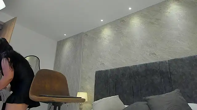 lola  sweetx online show from October 28, 12:15 pm