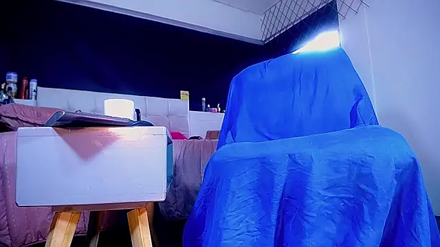 Snapshot of bellatrixx_69 chatting on November 17, 11:47 am bellatrixx 69 online show from November 17, 11:47 am