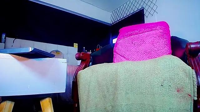 bellatrixx 69 online show from December 20, 11:35 am