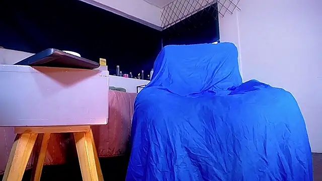 Snapshot of bellatrixx_69 chatting on October 25, 11:31 am bellatrixx 69 online show from October 25, 11:31 am