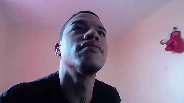 Osiiriis online show from February 19, 7:48 pm