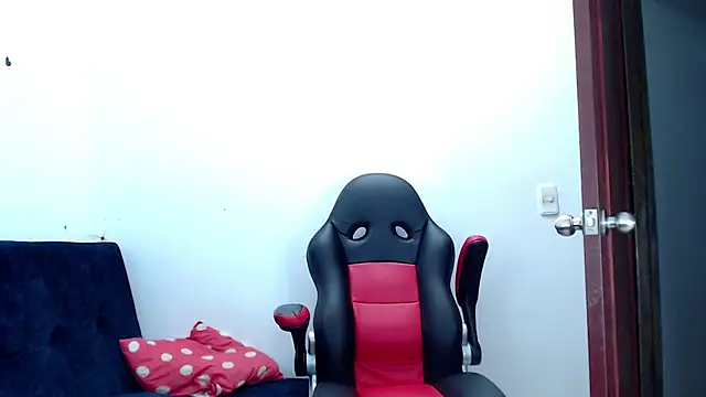 Snapshot of kaira_sweet_ chatting on March 16, 10:33 am kaira sweet online show from March 16, 10:33 am