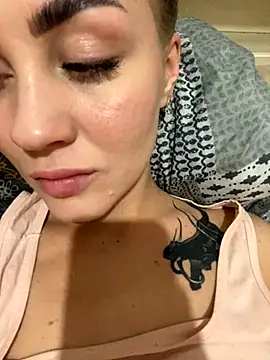 Snapshot of DreamGirl-777 chatting on October 22, 2:16 pm DreamGirl-777 online show from October 22, 2:16 pm