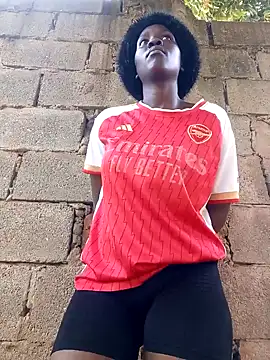 Snapshot of Swirly_blac chatting on November 13, 7:34 am Swirly blac online show from November 13, 7:34 am