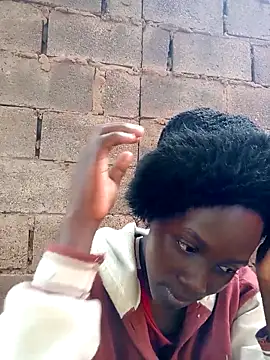 Snapshot of Swirly_blac chatting on November 11, 6:52 am Swirly blac online show from November 11, 6:52 am