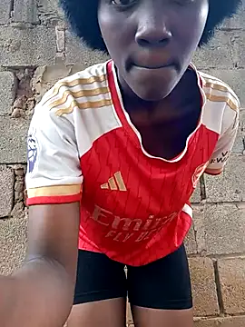 Snapshot of Swirly_blac chatting on November 15, 7:45 am Swirly blac online show from November 15, 7:45 am