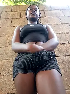 Snapshot of Sarie_sho chatting on October 25, 5:06 am Sarie sho online show from October 25, 5:06 am