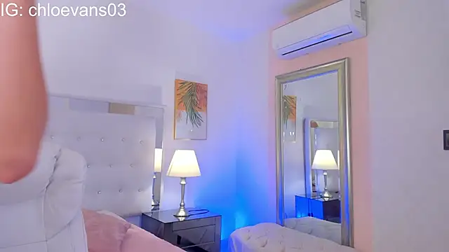 Chloe evans   online show from January 7, 11:37 am