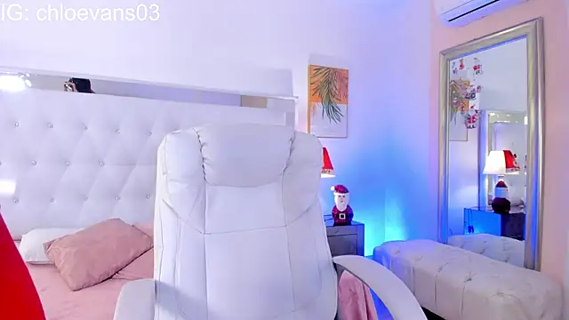 Chloe evans   online show from December 15, 11:38 am