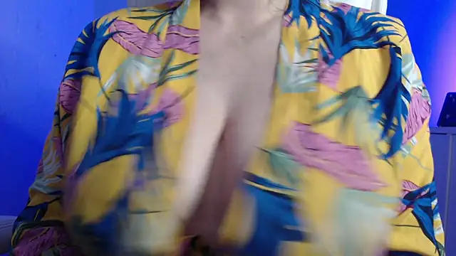 Snapshot of missdaniels chatting on February 5, 11:50 pm missdaniels online show from February 5, 11:50 pm