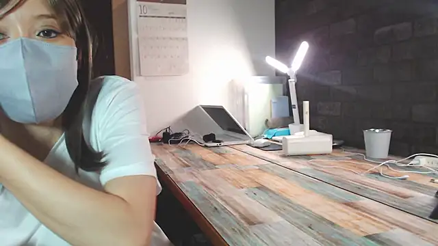 Snapshot of yooooo-chandesu chatting on October 2, 1:42 am yooooo-chandesu online show from October 2, 1:42 am