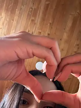 Snapshot of lovefresita chatting on October 10, 9:48 pm lovefresita online show from October 10, 9:48 pm