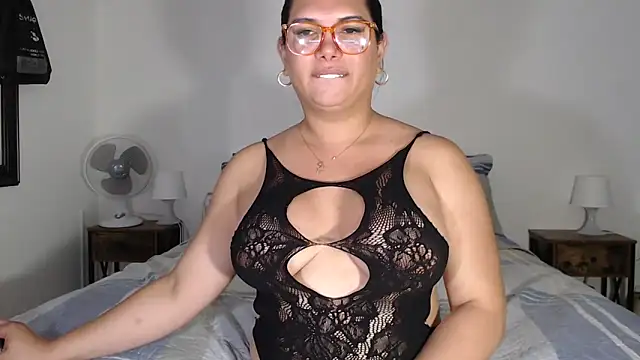 flowerdirtty online show from February 7, 4:31 am