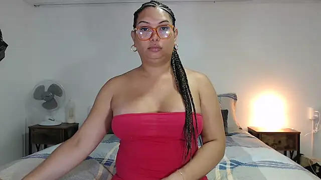 Snapshot of flowerdirtty chatting on November 12, 2:26 am flowerdirtty online show from November 12, 2:26 am