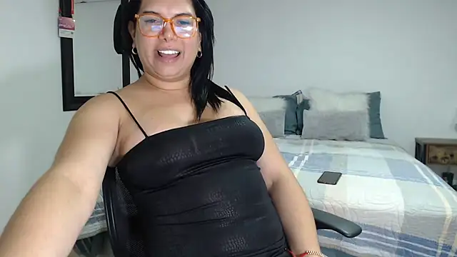 flowerdirtty online show from May 22, 12:30 am