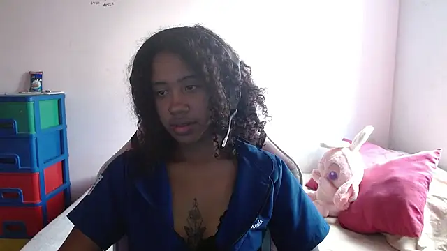 Snapshot of TiffanyRoouse chatting on February 21, 10:26 pm TiffanyRoouse online show from February 21, 10:26 pm
