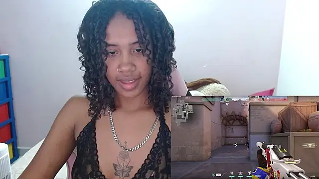 Snapshot of TiffanyRoouse chatting on March 10, 3:23 am TiffanyRoouse online show from March 10, 3:23 am