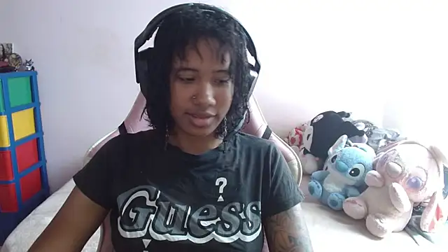 Snapshot of TiffanyRoouse chatting on September 28, 3:30 pm TiffanyRoouse online show from September 28, 3:30 pm