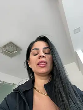  adelle online show from March 19, 12:05 pm