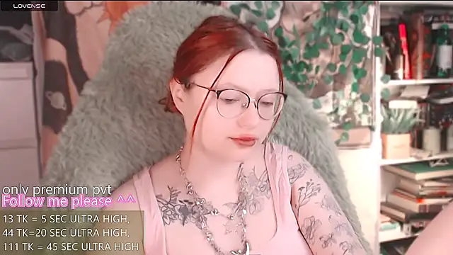 me  hanna online show from May 24, 5:29 am