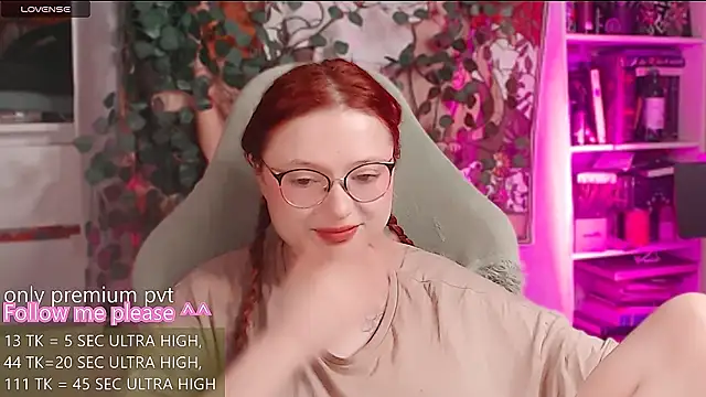 me  hanna online show from June 21, 3:12 am