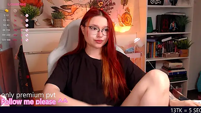 Snapshot of me__hanna chatting on November 26, 10:43 pm me hanna online show from November 26, 10:43 pm