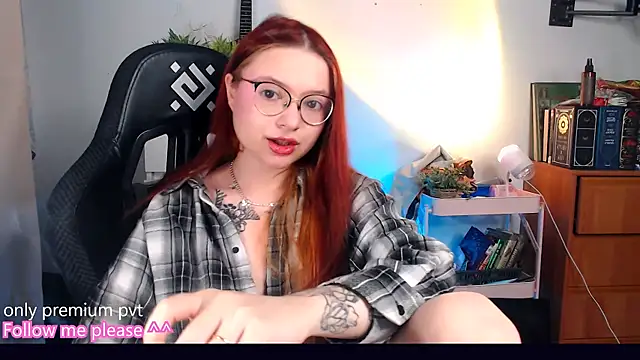 me  hanna online show from September 29, 10:26 pm