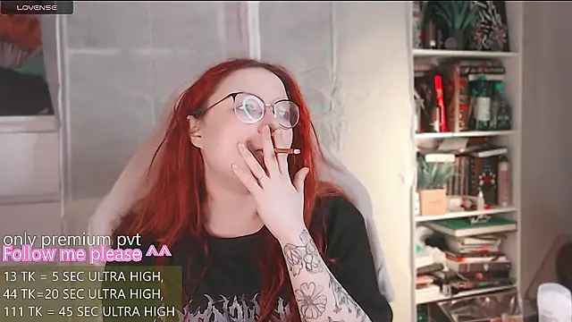 me  hanna online show from May 4, 2:26 am