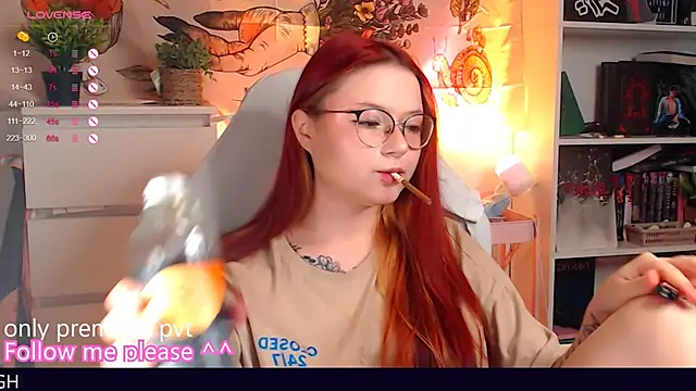 Snapshot of me__hanna chatting on November 21, 10:20 pm me hanna online show from November 21, 10:20 pm