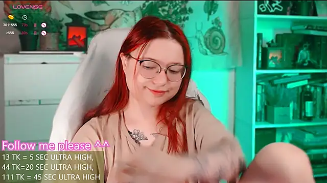 me  hanna online show from December 22, 2:11 am