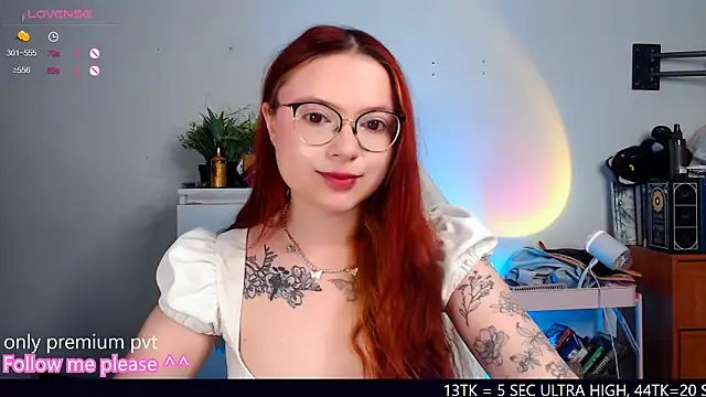 me  hanna online show from October 17, 10:11 pm