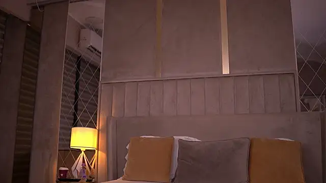 BlairSanders online show from November 17, 6:56 pm