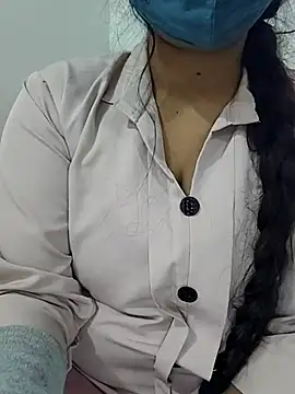 Snapshot of Archna-ji chatting on November 27, 5:30 am Archna-ji online show from November 27, 5:30 am