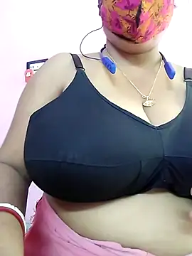 Snapshot of Kayra_34 chatting on October 17, 6:17 am Kayra 34 online show from October 17, 6:17 am