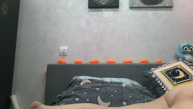 BlueXOwl online show from November 7, 6:45 pm