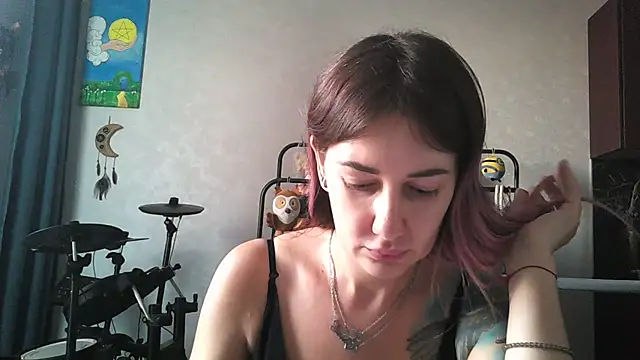 Snapshot of BlueXOwl chatting on September 10, 1:43 pm BlueXOwl online show from September 10, 1:43 pm