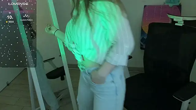 Florence meow online show from March 28, 7:42 am