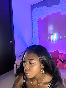 lilit kyteler online show from November 10, 8:25 pm