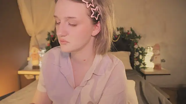 ELLIEJAY online show from December 20, 5:32 am