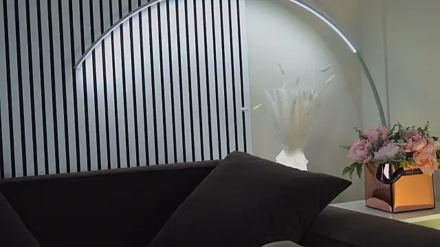 ELLIEJAY online show from March 25, 5:18 am