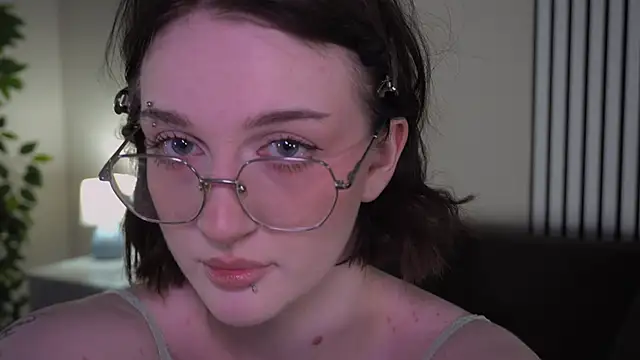 ELLIEJAY online show from November 29, 5:29 am