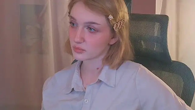 ELLIEJAY online show from February 8, 5:27 am