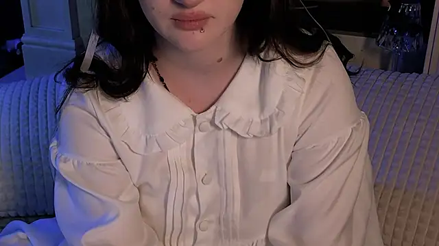 ELLIEJAY online show from October 28, 5:08 am