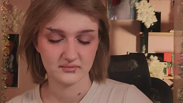 ELLIEJAY online show from January 15, 5:22 am