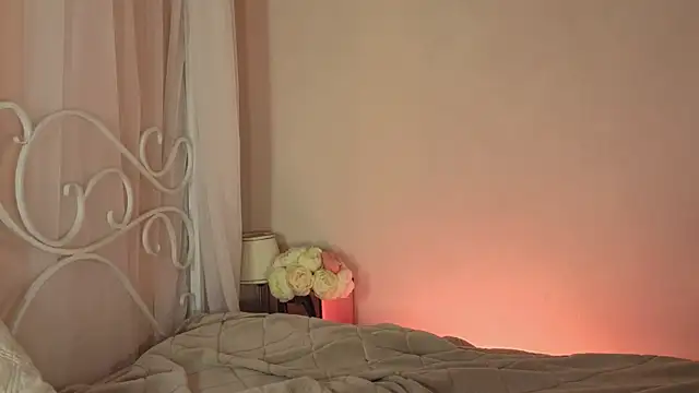 ELLIEJAY online show from October 22, 5:18 am