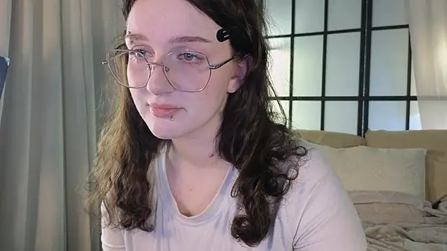 ELLIEJAY online show from November 14, 5:33 am